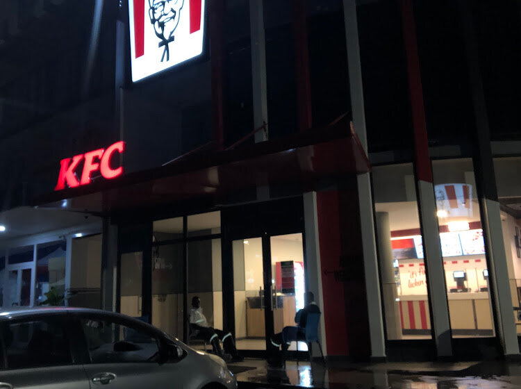Fast food KFC Ahodwo, Kumasi, photo