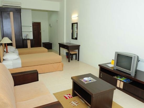 Фото Hotel Darulaman Jitra