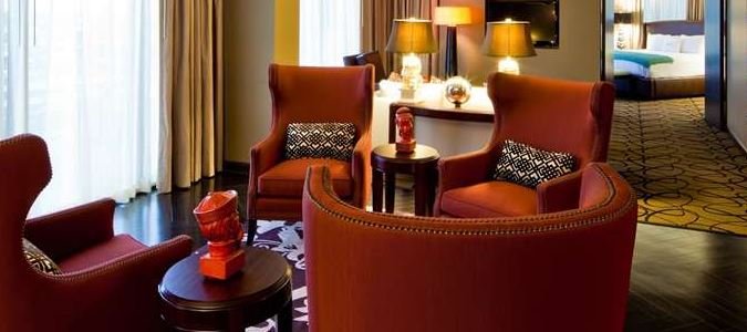 Фото C. Baldwin, Curio Collection by Hilton