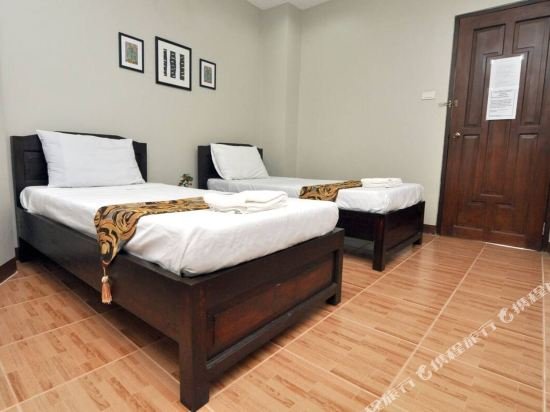 Фото Harbour Gardens Tourist Inn