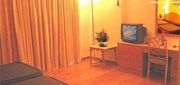 Фото Hotel El Faro Marbella