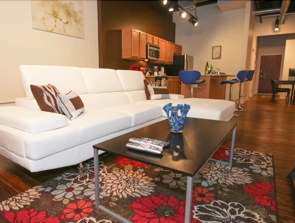 Фото Renaissance Properties - 15 & Chestnut