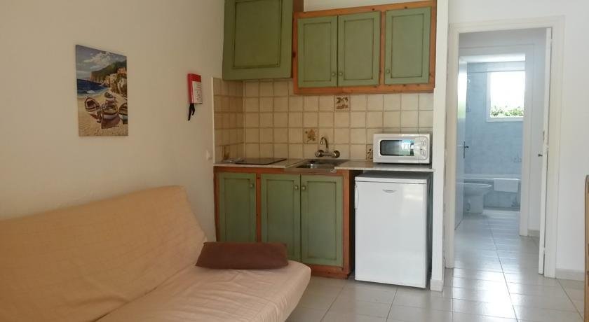 Фото Apartamentos Ses Anneres