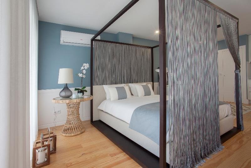 Фото Liiiving In Porto Downtown Luxury Studio