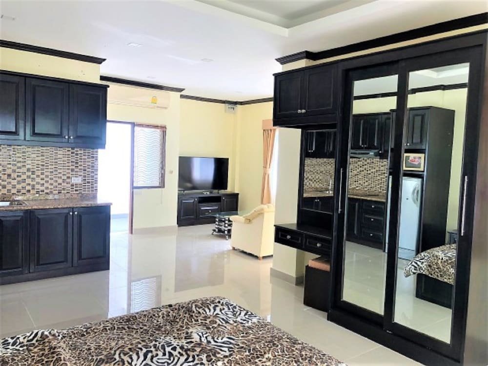 Фото Large Studio Apartment at Baan Suan Beautifull Garden Resort