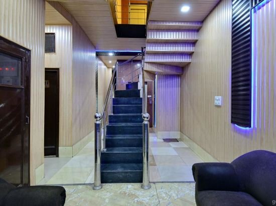 Фото Oyo 4430 Hotel Holy city