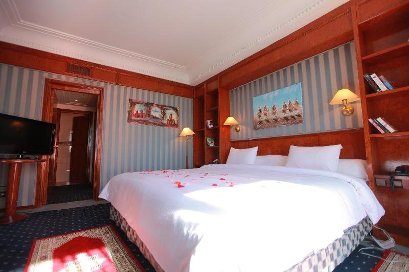 Фото Hôtel Transatlantique Meknes