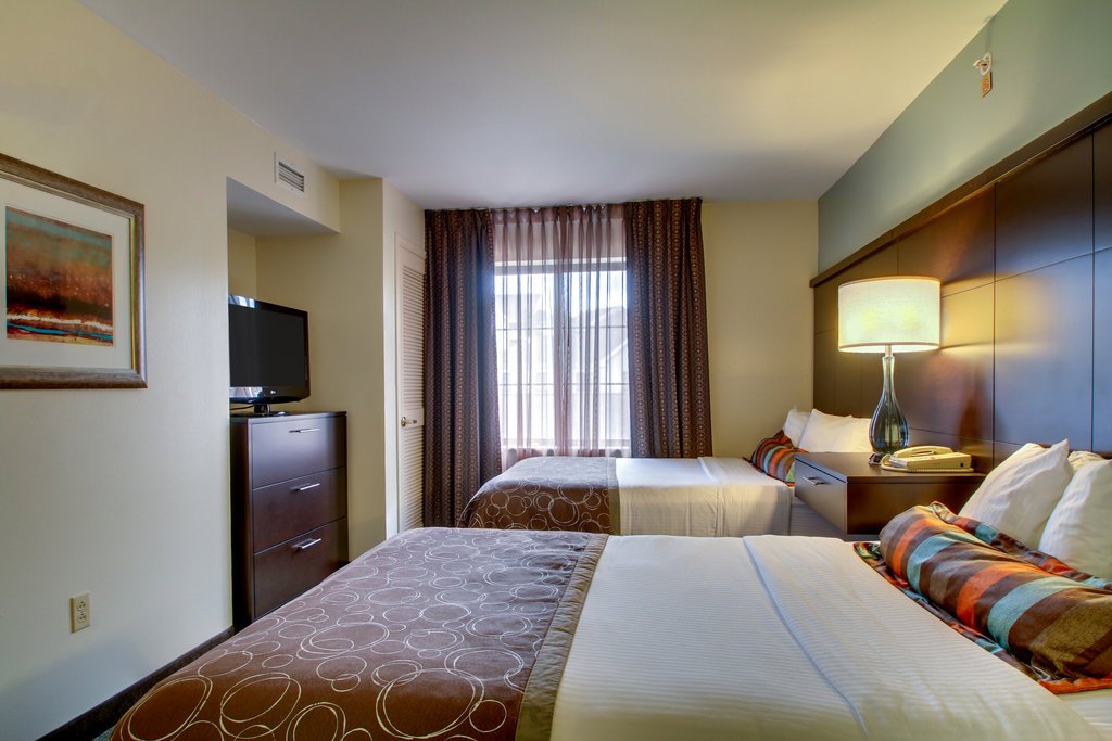Фото Staybridge Suites Madison East, an Ihg Hotel