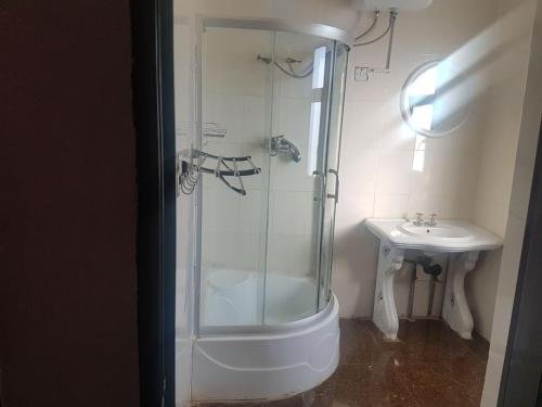 Фото Leget Lodges & Gardens