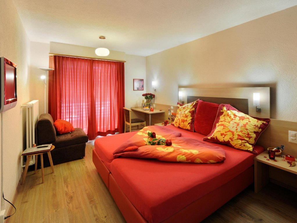 Фото Hotel Derby Interlaken - Action & Relax Hub