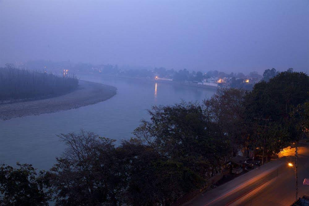 Фото Отель EllBee Ganga View