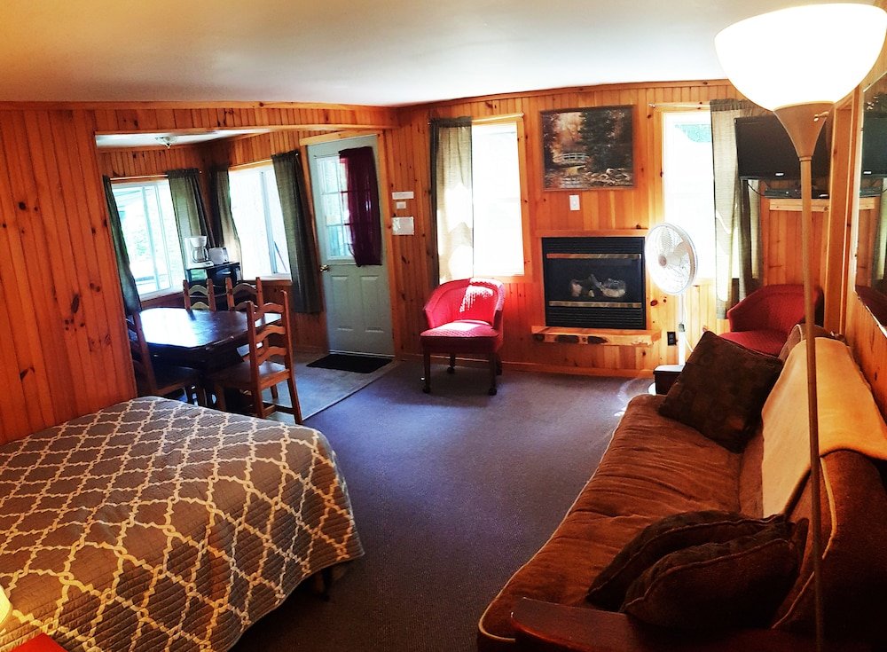 Фото The Wilderness Inn