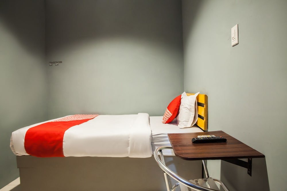 Фото Oyo 990 Stadion Residence Syariah