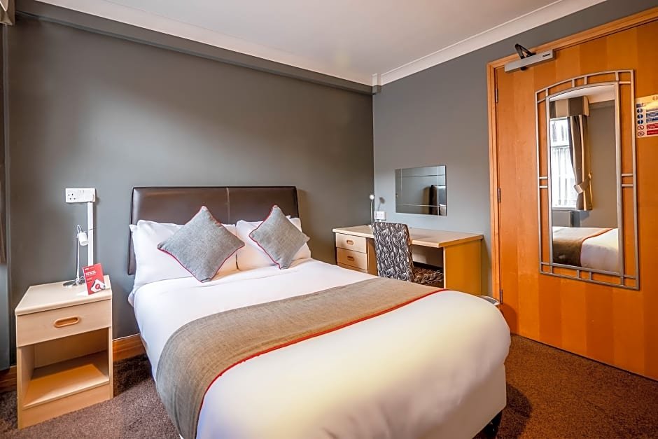 Фото отеля 3