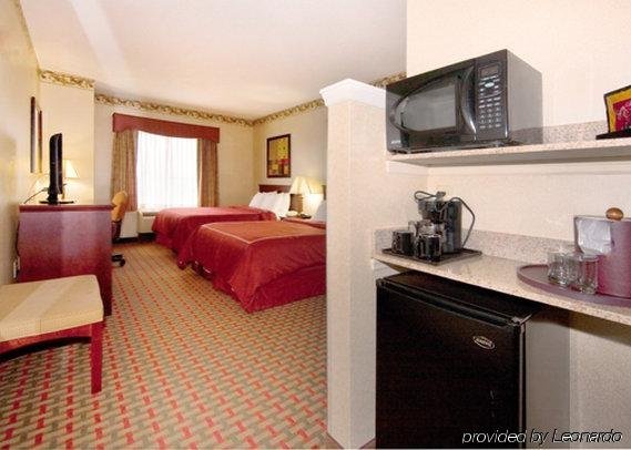 Фото Quality Suites Nyc Gateway