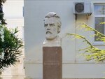 Николай Николаевич Миклухо-Маклай (проспект Нахимова, 2), monumento, memorial