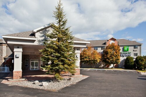 Гостиница Holiday Inn Express St. Ignace-Lake Front, an Ihg Hotel