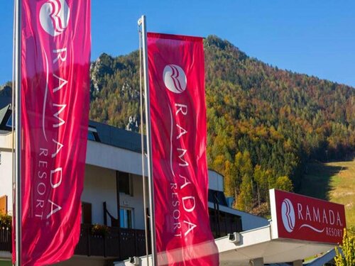 Гостиница Ramada Resort by Wyndham Kranjska Gora в Краньска-Горе