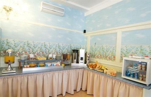 Фото Urban Jungle. Hotel Orleans