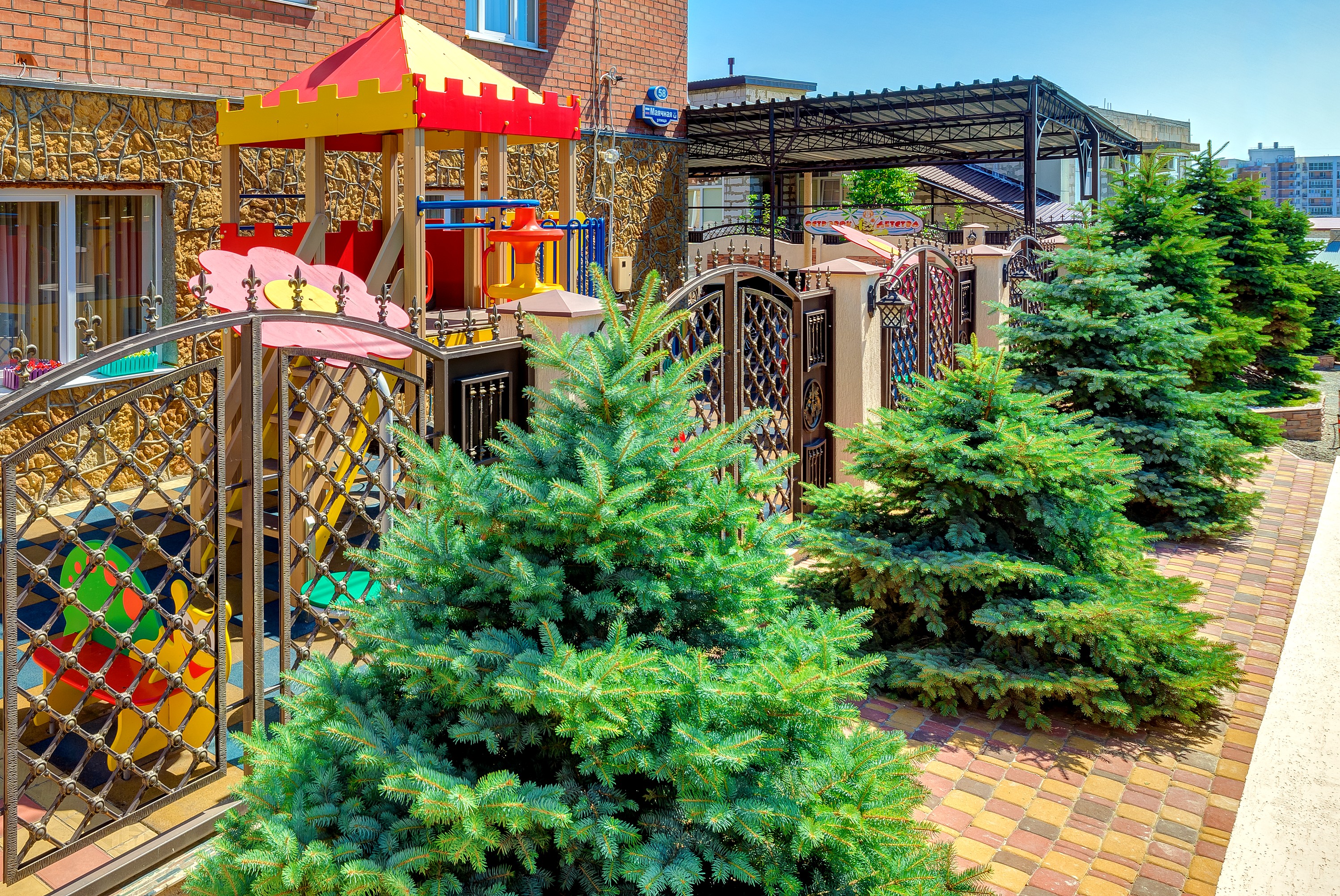 Фото отеля 2