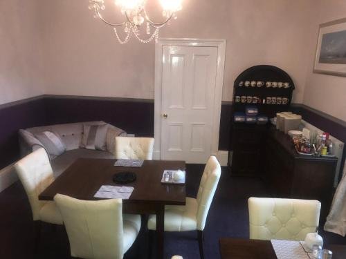 Фото North Bridge Street Guest House