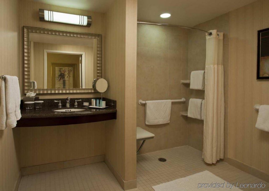 Фото Hilton Newark Penn Station