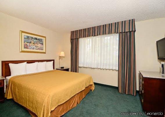 Фото Quality Inn & Suites Walnut - City of Industry
