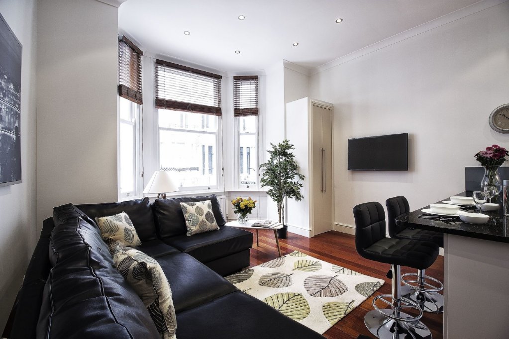Фото Presidential Apartments - Kensington