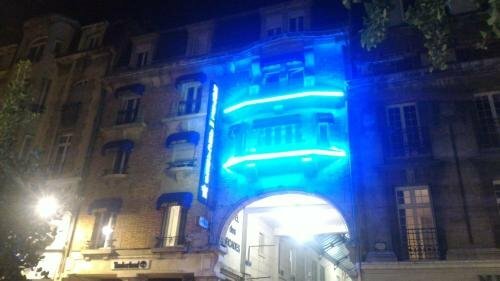 Гостиница Hotel des Arcades в Реймсе
