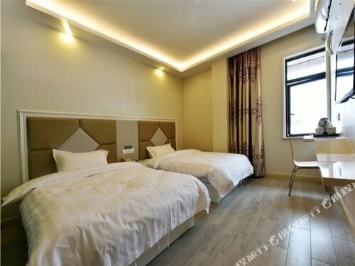Гостиница Shell Shanghai Baoshan District Tieli Road Subway Station Tiefeng Road Hotel в Шанхае
