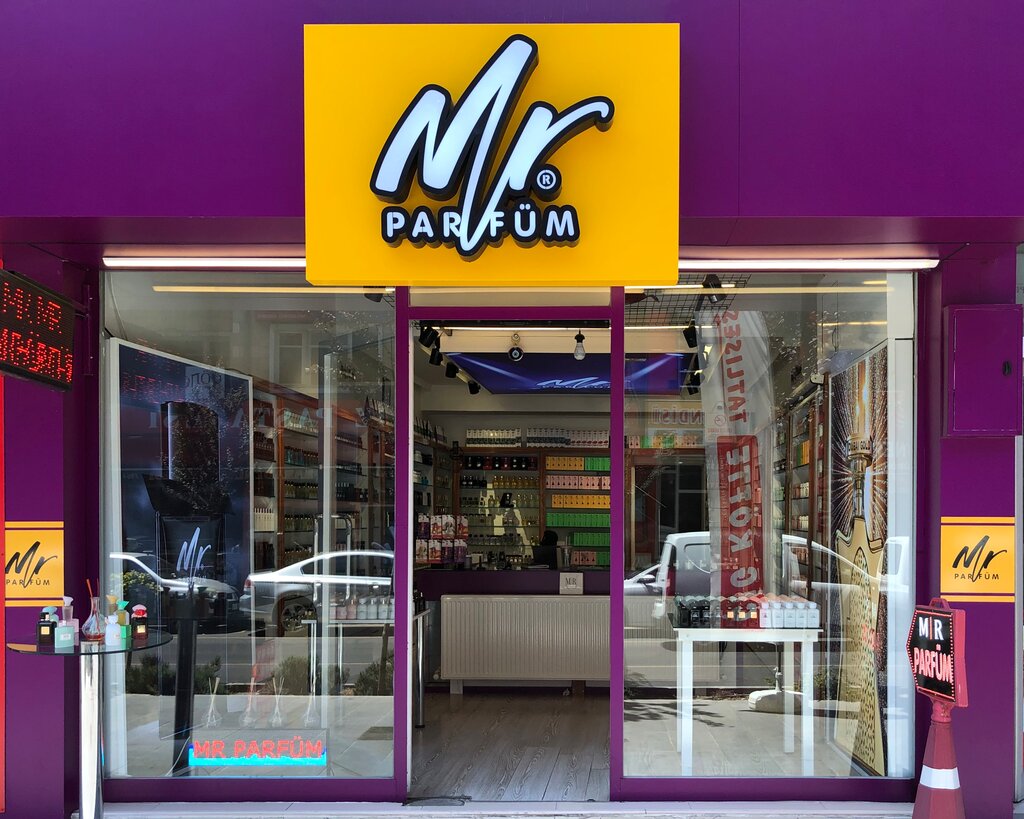 Perfume and cosmetics shop Mr Parfüm, Aksaray, photo