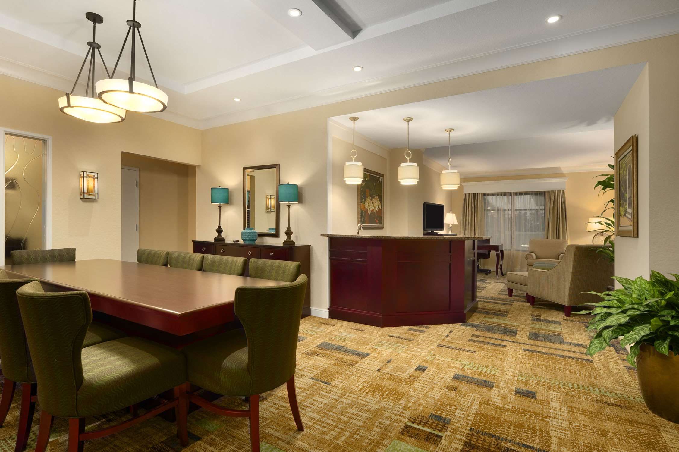 Фото Embassy Suites by Hilton Orlando Lake Buena Vista South