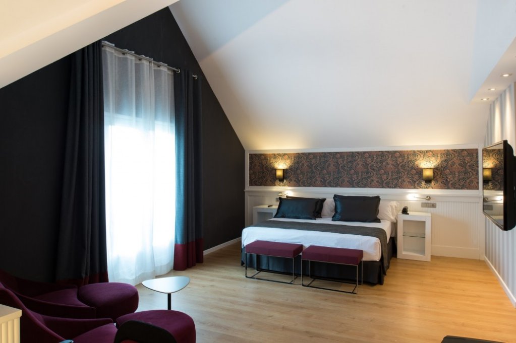 Фото Catalonia Reina Victoria