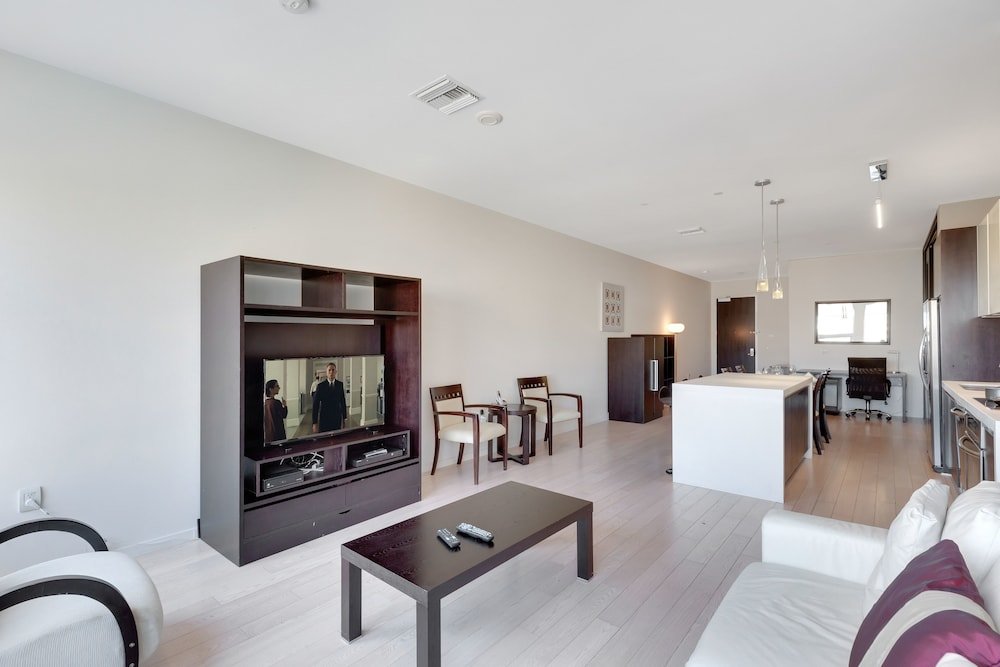 Фото Tenten Wilshire - Official