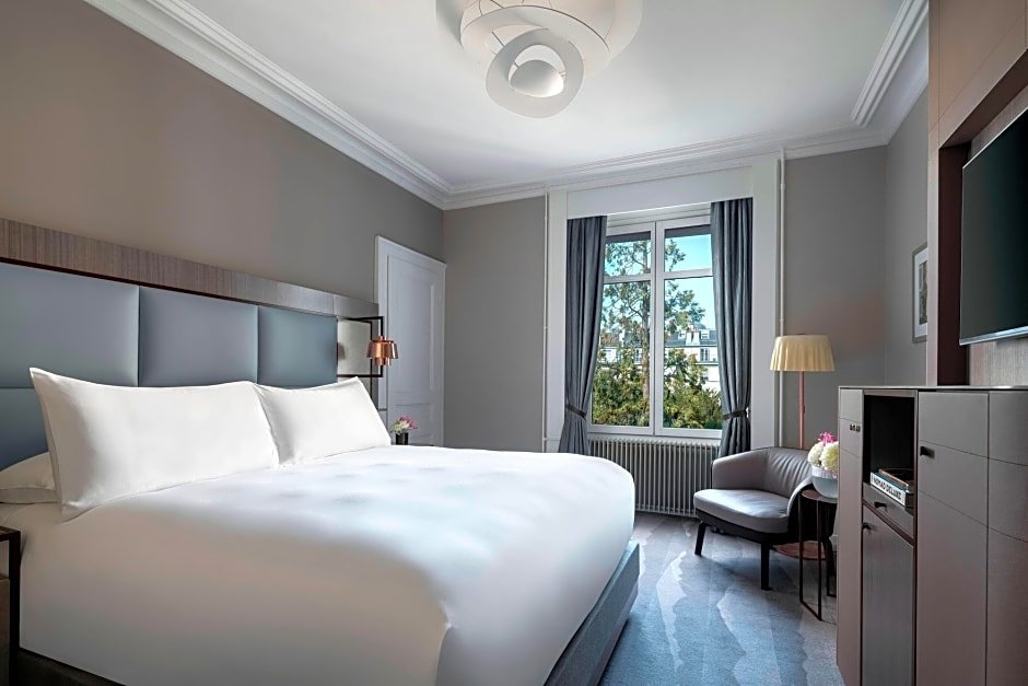 Фото The Ritz-Carlton Hotel de la Paix Geneva