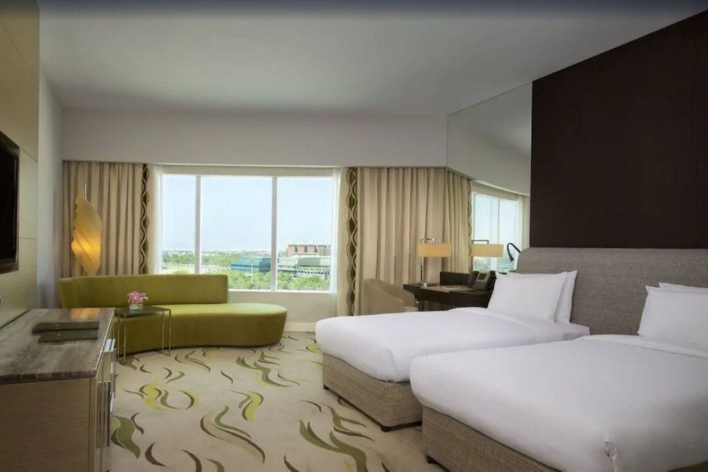 Фото Millennium Al Rawdah Hotel