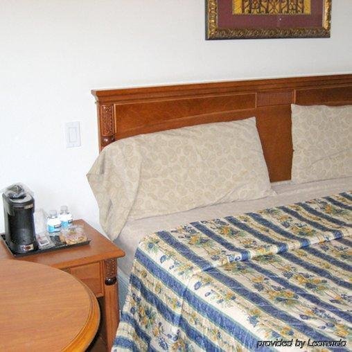 Фото Tower Motel Long Beach