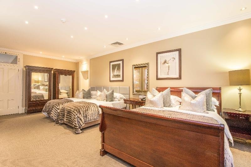 Фото Quarters Hotel Florida Road