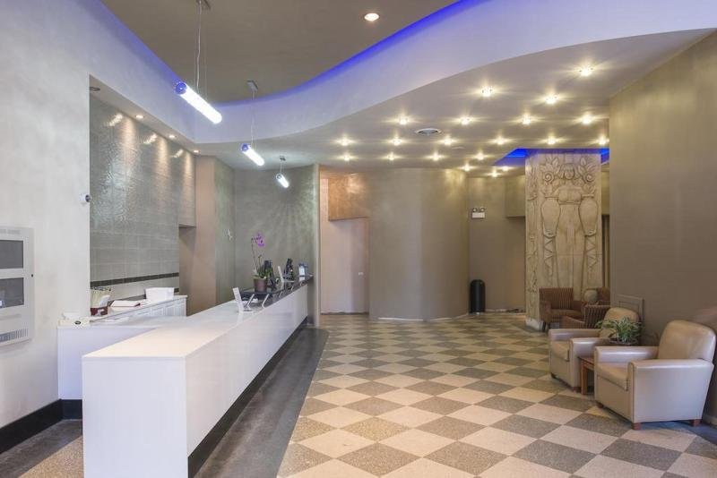 Фото Travelodge by Wyndham Downtown Chicago