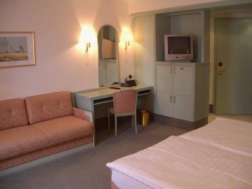 Фото Hotel zum Loewen