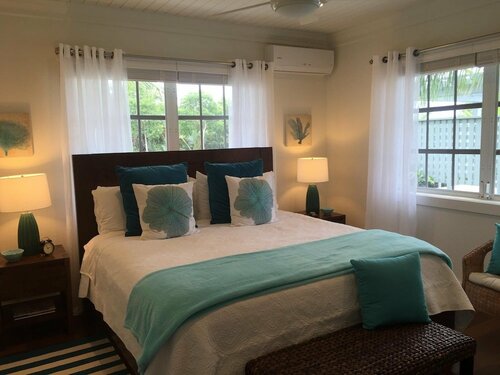 Гостиница One Palm Hill by Eleuthera Vacation Rentals