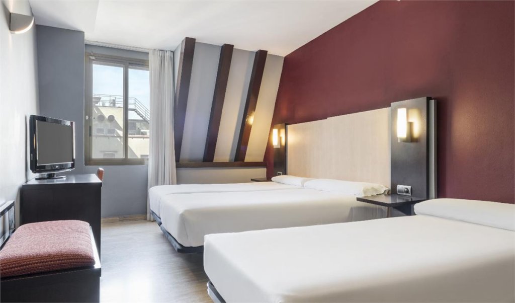 Фото Hotel Ilunion Almirante