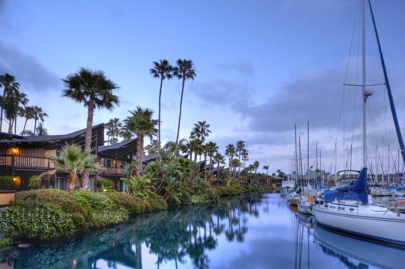 Фото Humphreys Half Moon Inn