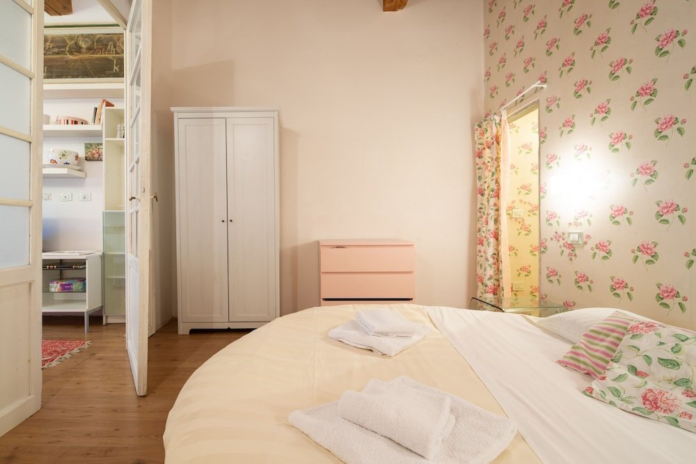 Фото Colonna Romantic