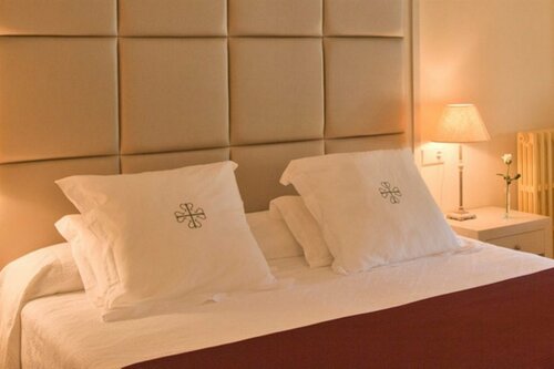 Внешний вид отеля L'Hermitage Hotel & SPA в Буньоле, фото 4