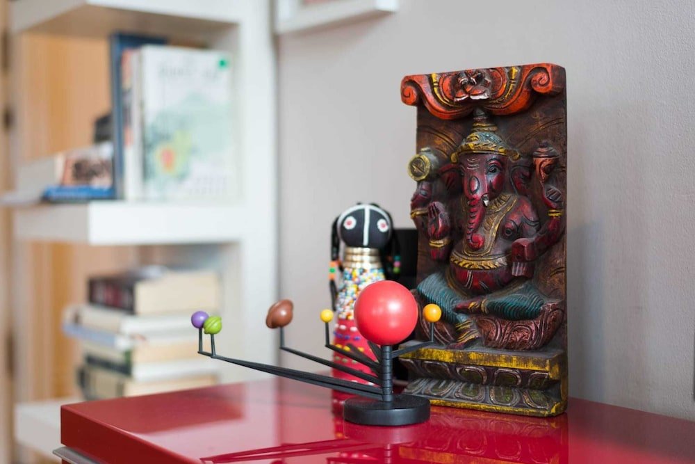 Фото Good Size 2 Bedroom in a Perfect Location