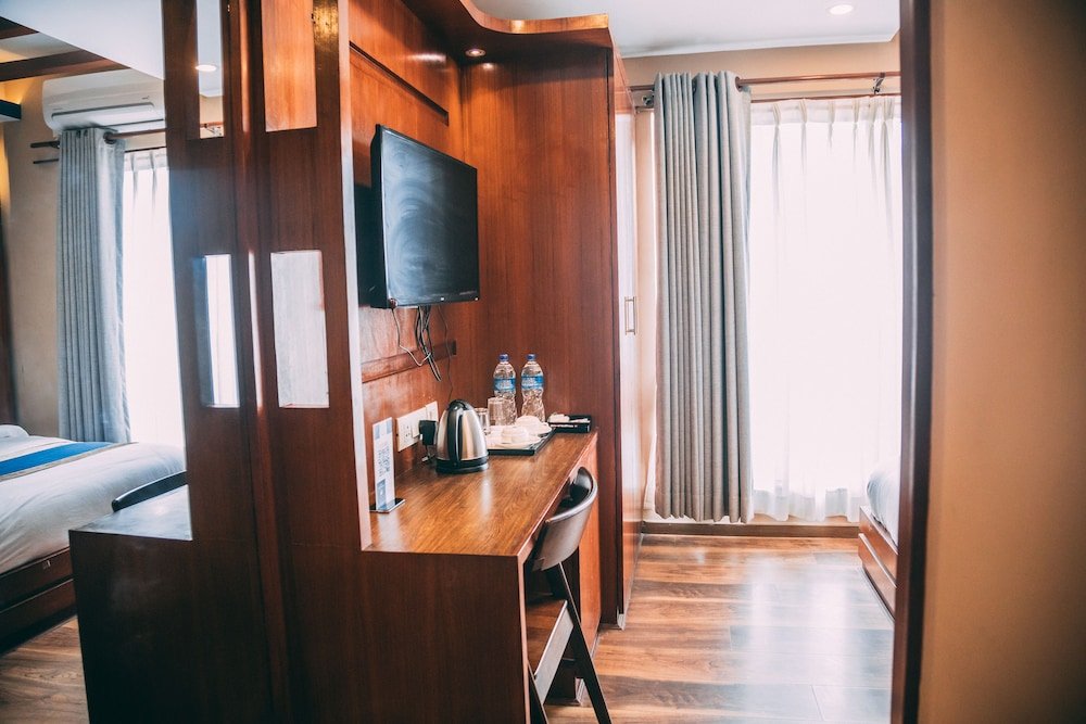 Фото Himalayan Suite Hotel