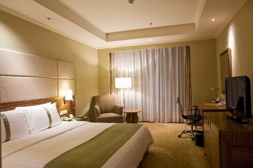 Гостиница Holiday Inn Chongqing Guanyinqiao, an Ihg Hotel в Чунцине