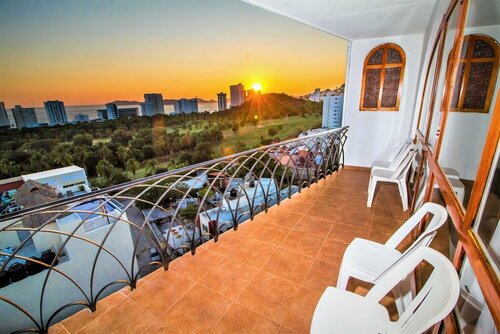 Гостиница Real Bananas Acapulco в Акапулько