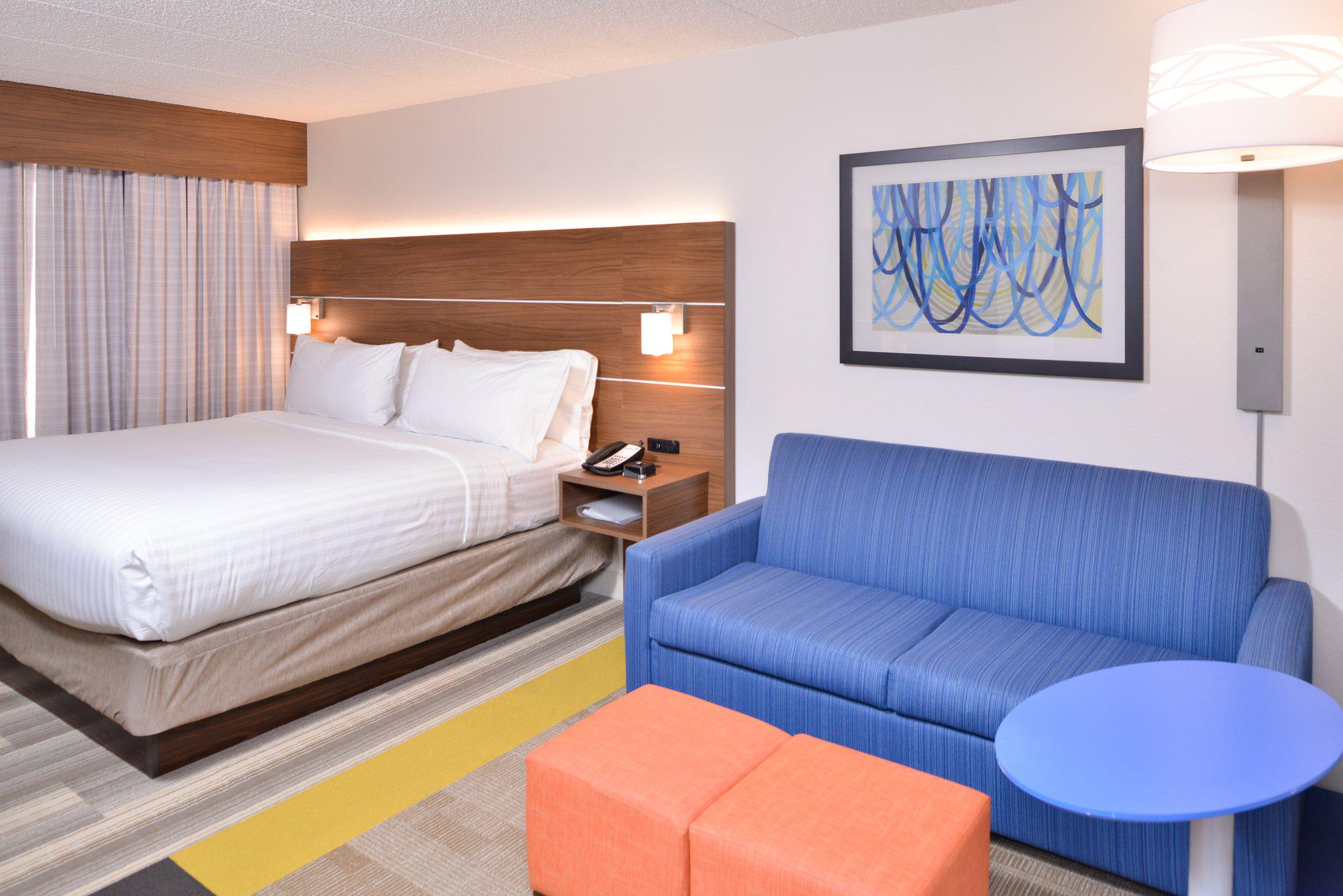 Фото Holiday Inn Express Indianapolis Downtown Convention Center, an Ihg Hotel